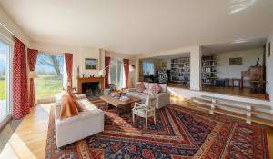 Продажа Поместье Yens