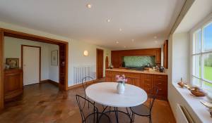 Продажа Поместье Yens