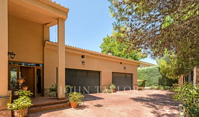 Продажа Шале Villaviciosa de Odón
