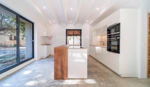 Продажа Таунхаус L'Isle-sur-la-Sorgue