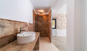 Продажа Таунхаус L'Isle-sur-la-Sorgue