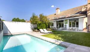 Продажа Таунхаус Pozuelo de Alarcón