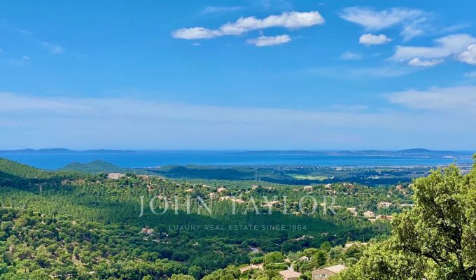 Продажа Участок на застройку La Londe-les-Maures