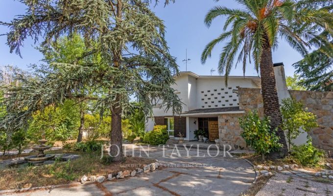 Продажа Участок на застройку Majadahonda