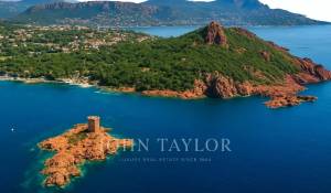 Продажа Участок на застройку Saint-Raphaël