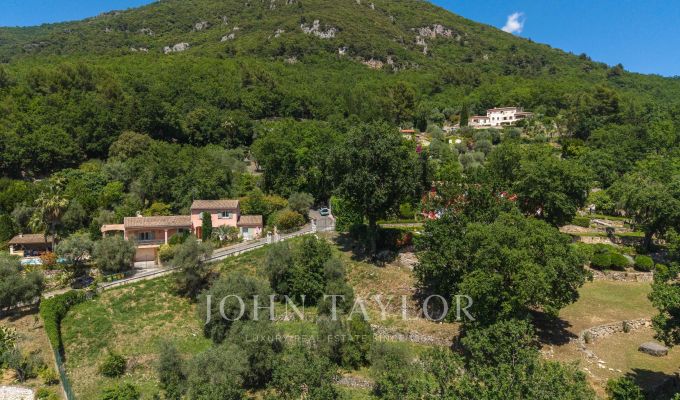 Продажа Участок на застройку Tourrettes-sur-Loup