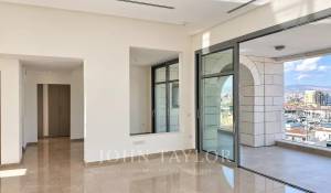 Продажа уровневые апартаменты Limassol
