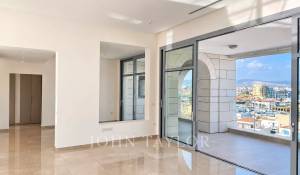 Продажа уровневые апартаменты Limassol