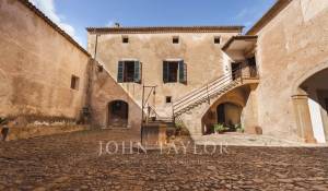 Продажа Усадьба Puigpunyent