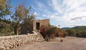 Продажа Усадьба Puigpunyent