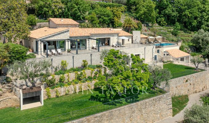 Продажа Вилла Châteauneuf-Grasse