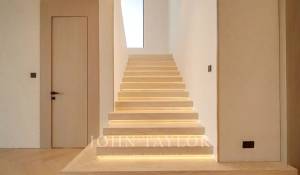 Продажа Вилла Jumeirah Golf Estate