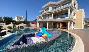 Продажа Вилла Peyia