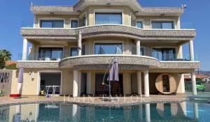 Продажа Вилла Peyia