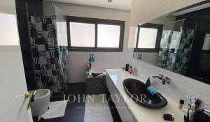 Продажа Вилла Peyia