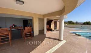 Продажа Вилла Peyia