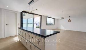 Продажа Вилла Santa Eularia des Riu