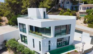 Продажа Вилла Santa Eularia des Riu