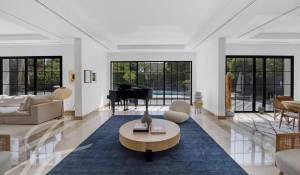 Продажа Вилла The Lakes