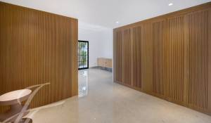 Продажа Вилла The Lakes