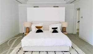 Продажа Вилла The Lakes