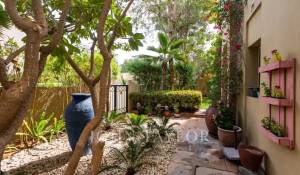 Продажа Вилла The Lakes