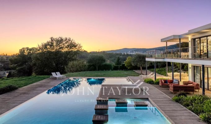 Продажа Вилла Valbonne