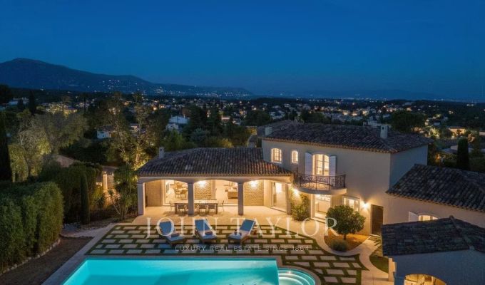 Продажа Вилла Valbonne