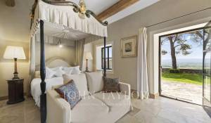 Продажа Замок Joucas