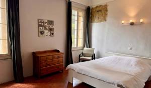 Продажа Замок Saint-Saturnin-lès-Apt