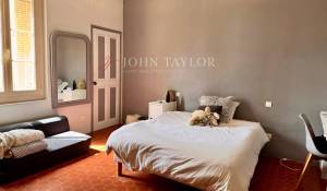 Продажа Замок Saint-Saturnin-lès-Apt