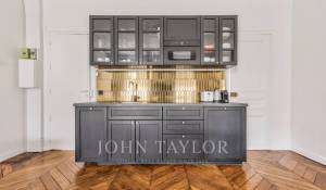 Продажа Здание Paris 17ème