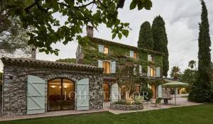Сезонная аренда Бастид, типичный южный дом Saint-Paul-de-Vence