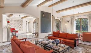 Сезонная аренда Бастид, типичный южный дом Saint-Paul-de-Vence