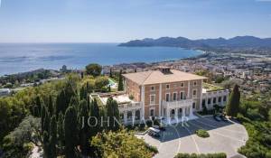 Сезонная аренда Поместье Cannes