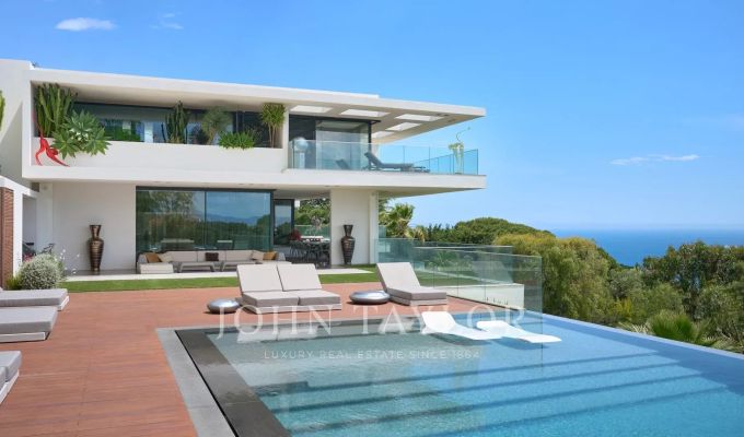 Сезонная аренда Поместье Cannes