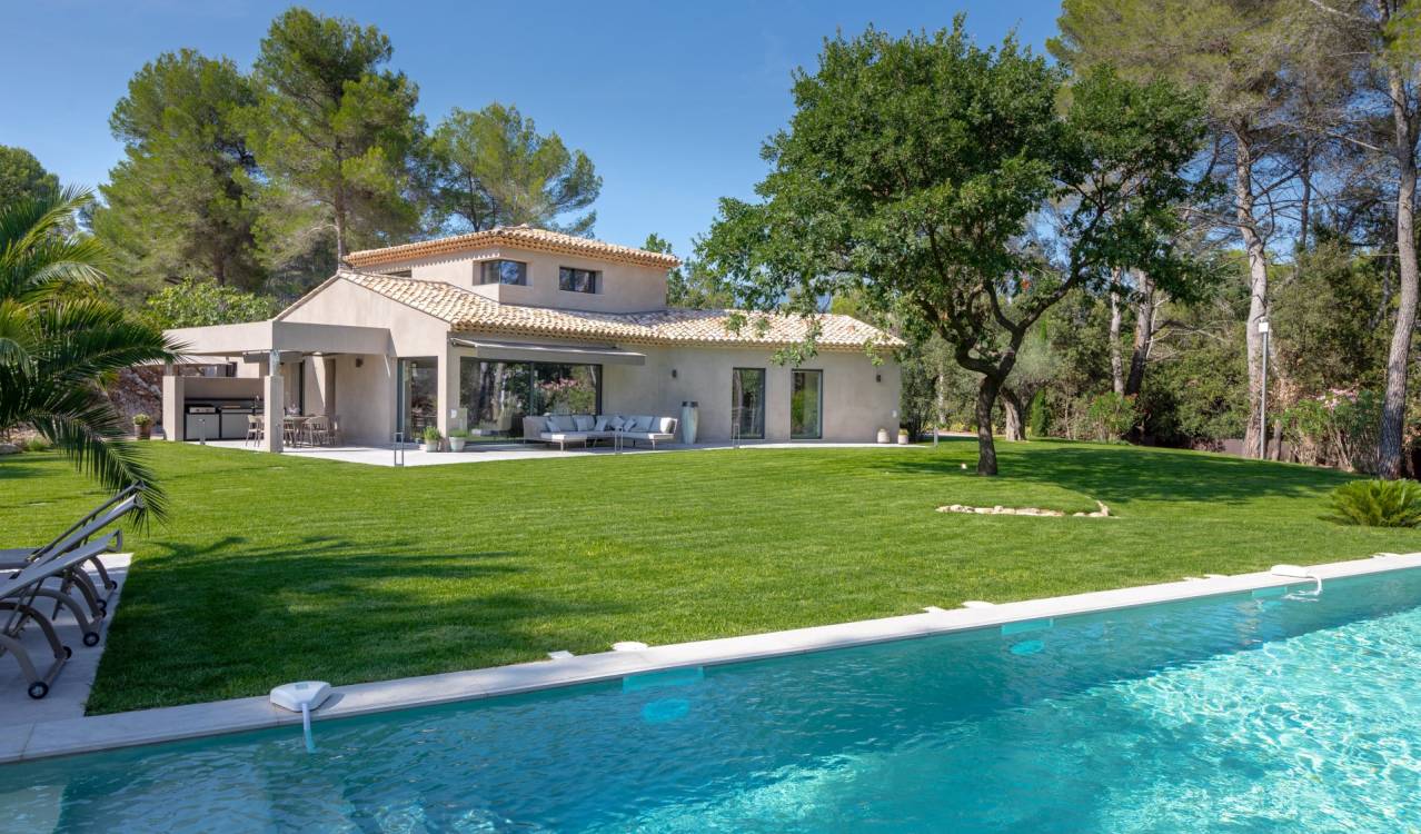 объявление Сезонная аренда Вилла Opio (06650), 8 Количество спальных мест  ref:L2512VA